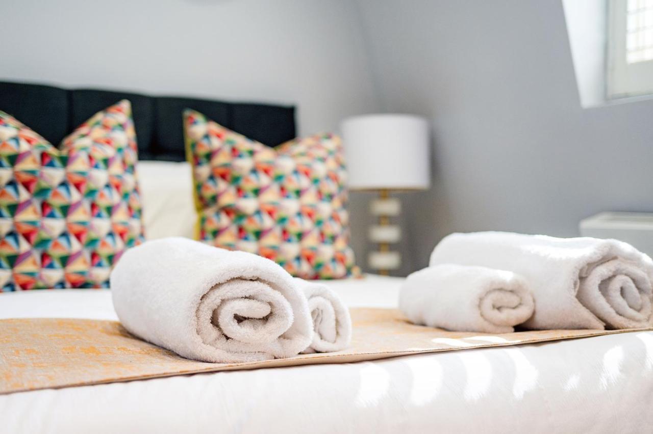 Modernized South Kensington Apartments ลอนดอน ภายนอก รูปภาพ