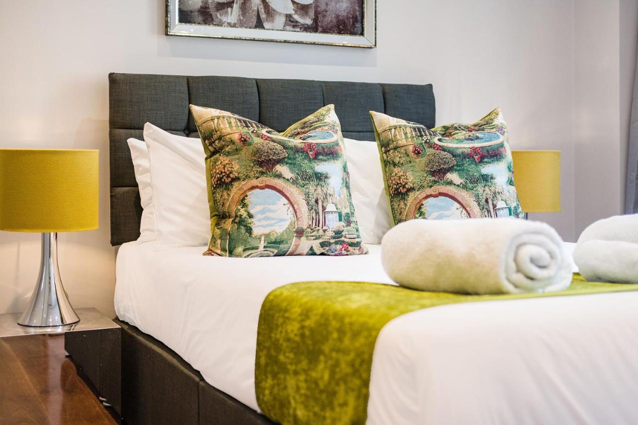 Modernized South Kensington Apartments ลอนดอน ภายนอก รูปภาพ