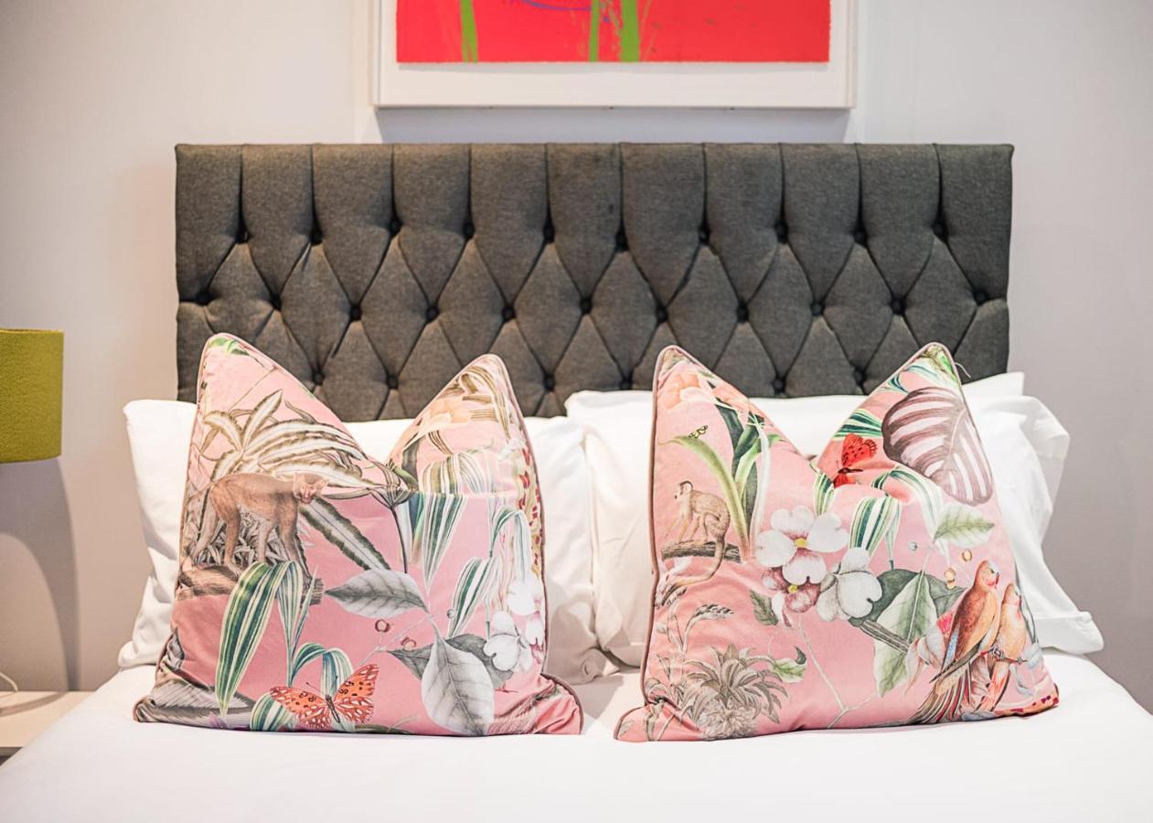 Modernized South Kensington Apartments ลอนดอน ภายนอก รูปภาพ