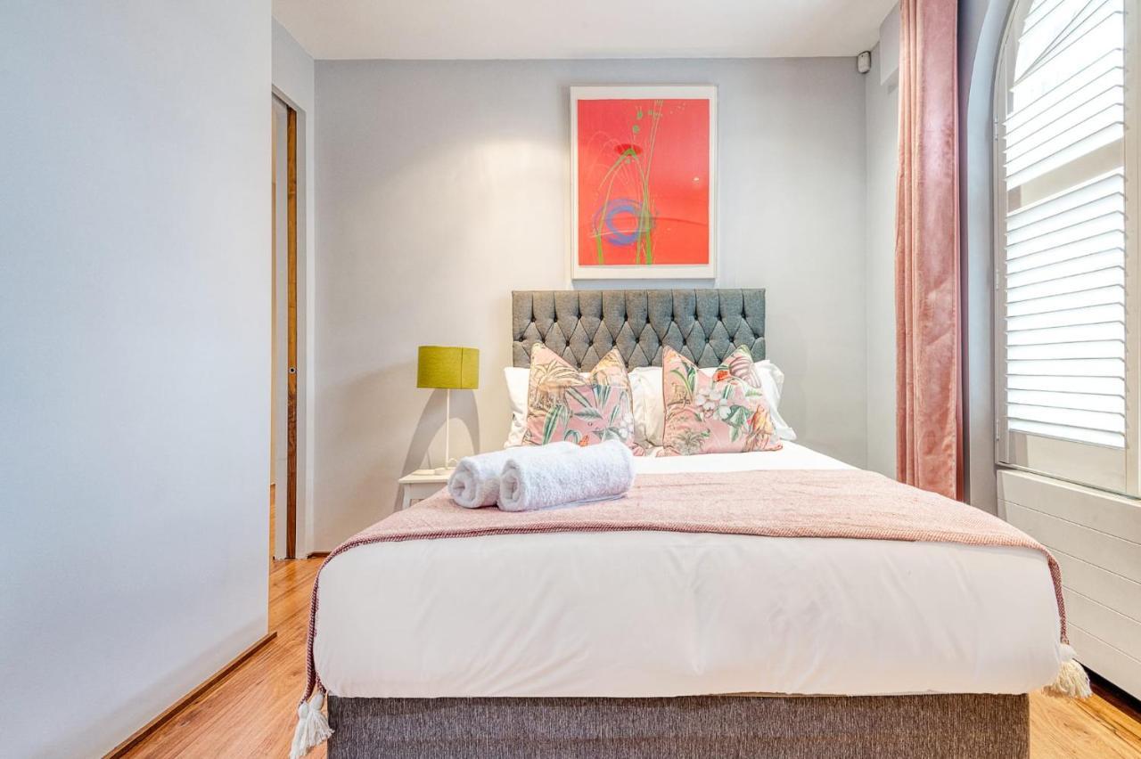 Modernized South Kensington Apartments ลอนดอน ภายนอก รูปภาพ