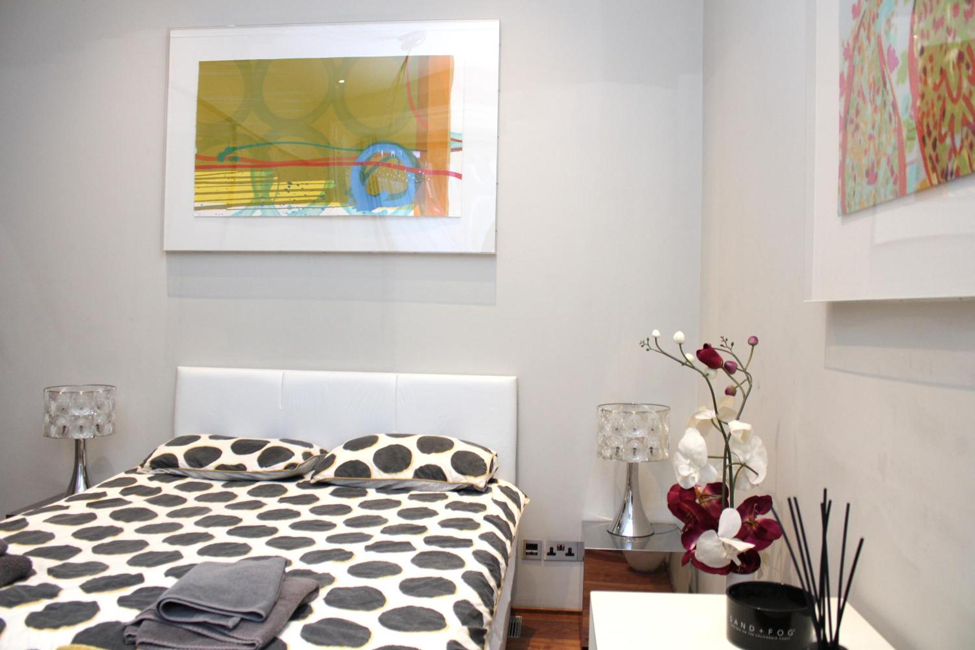 Modernized South Kensington Apartments ลอนดอน ภายนอก รูปภาพ