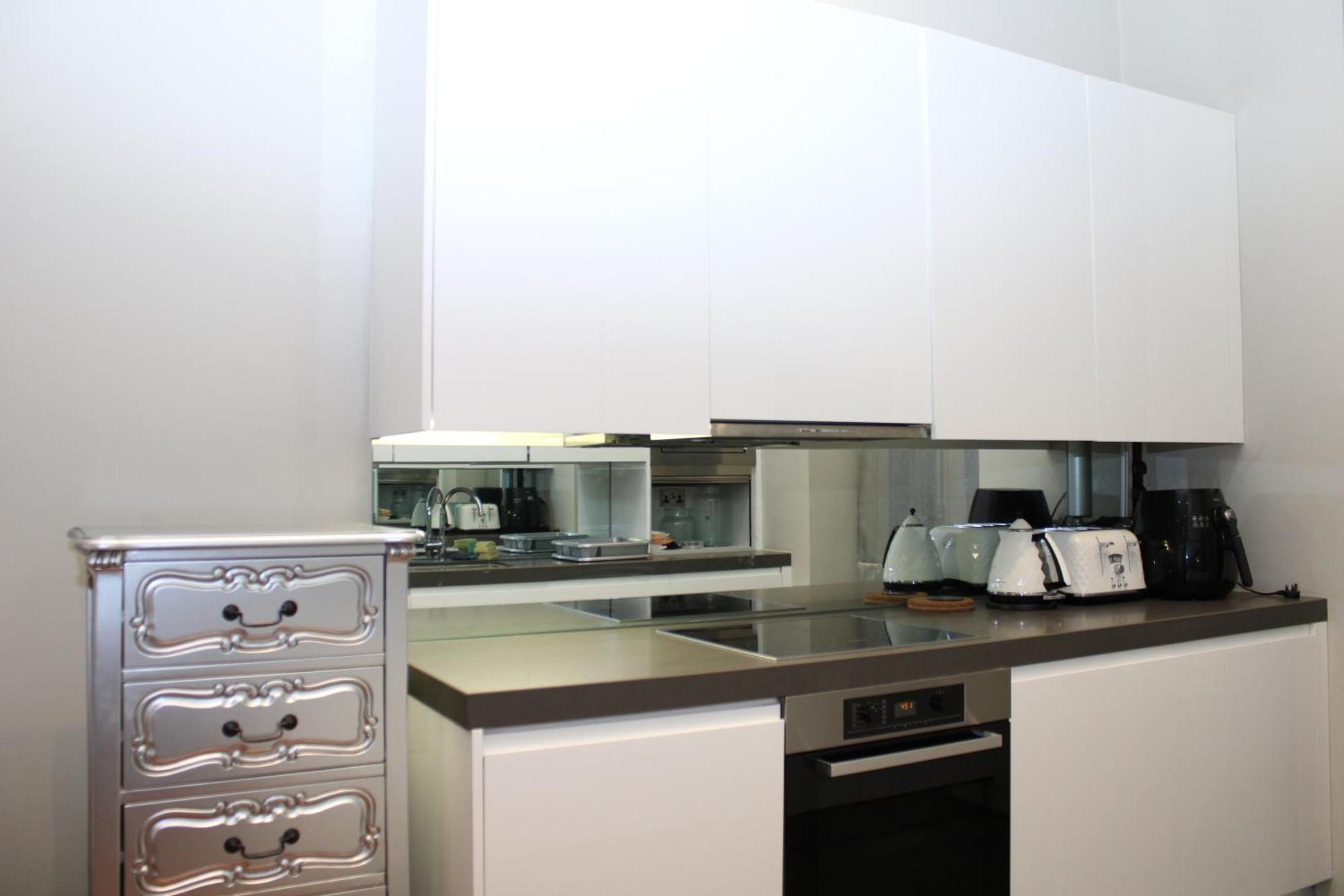 Modernized South Kensington Apartments ลอนดอน ภายนอก รูปภาพ